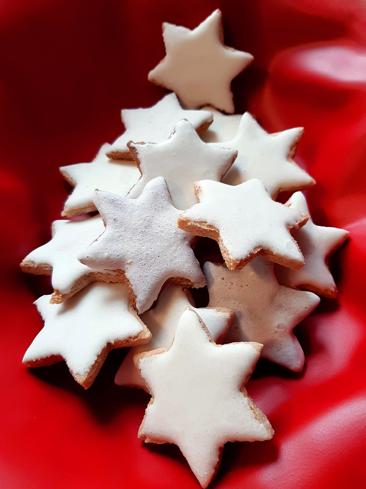 STELLINE DI FROLLA CON GLASSA AL LIMONE