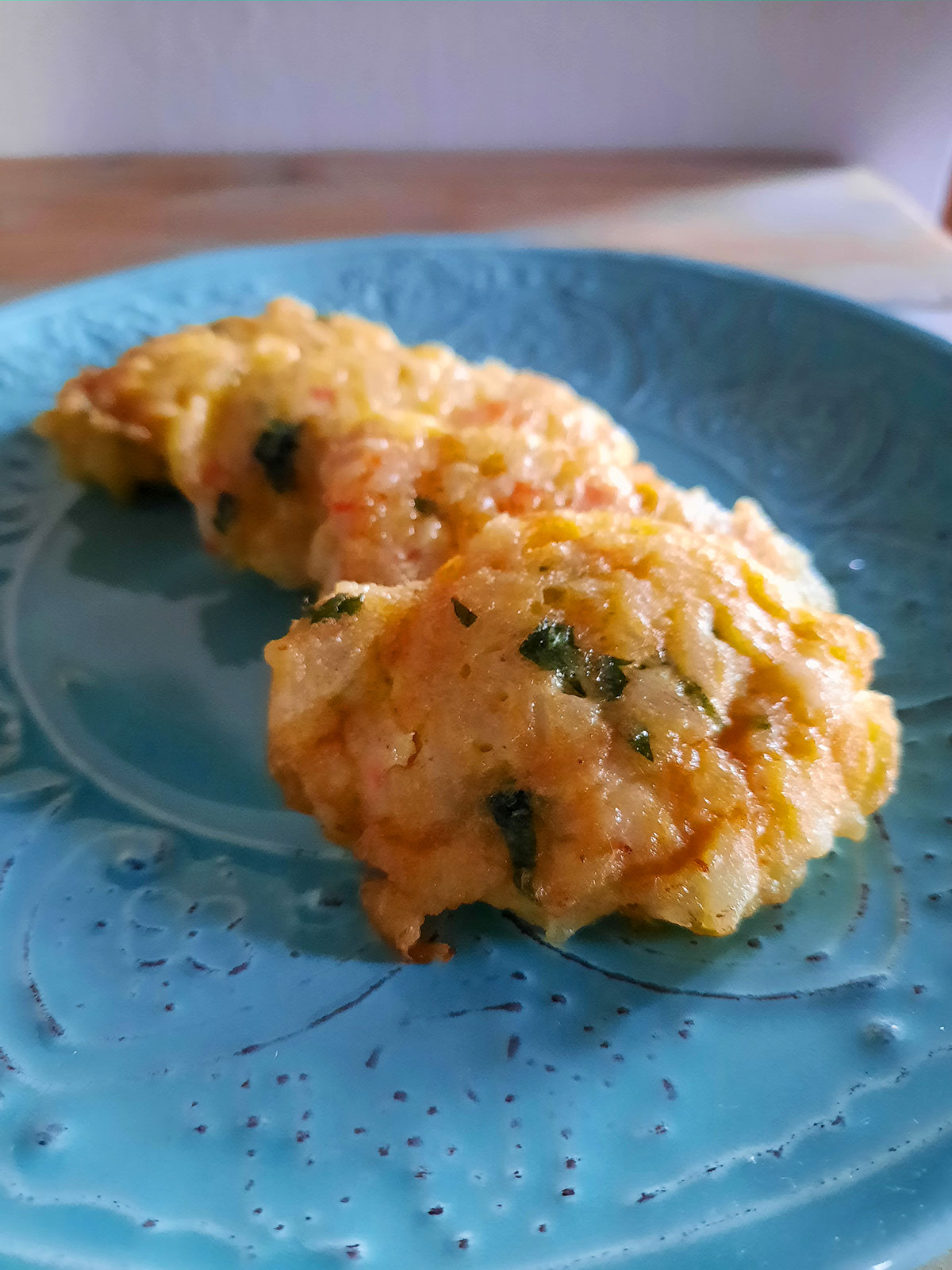 Frittelle di riso cacio e pepe e gamberi rossi Pentole&Pennelli